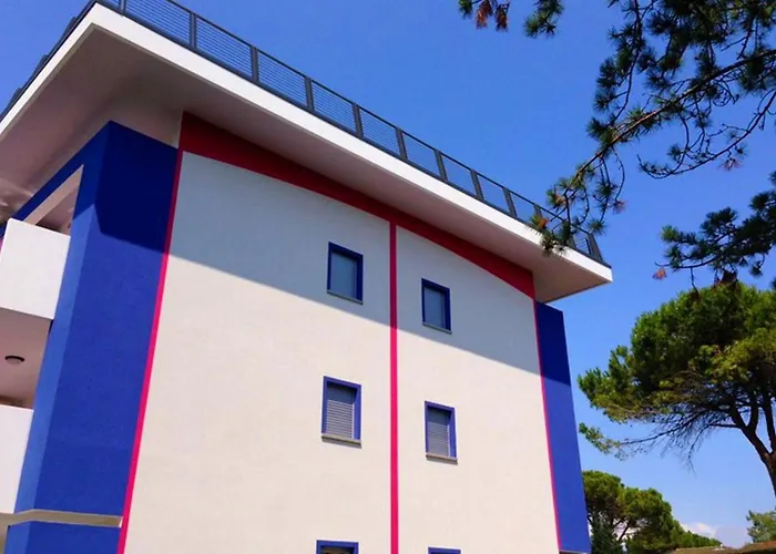 דירה Modern By And Shops ביביונה